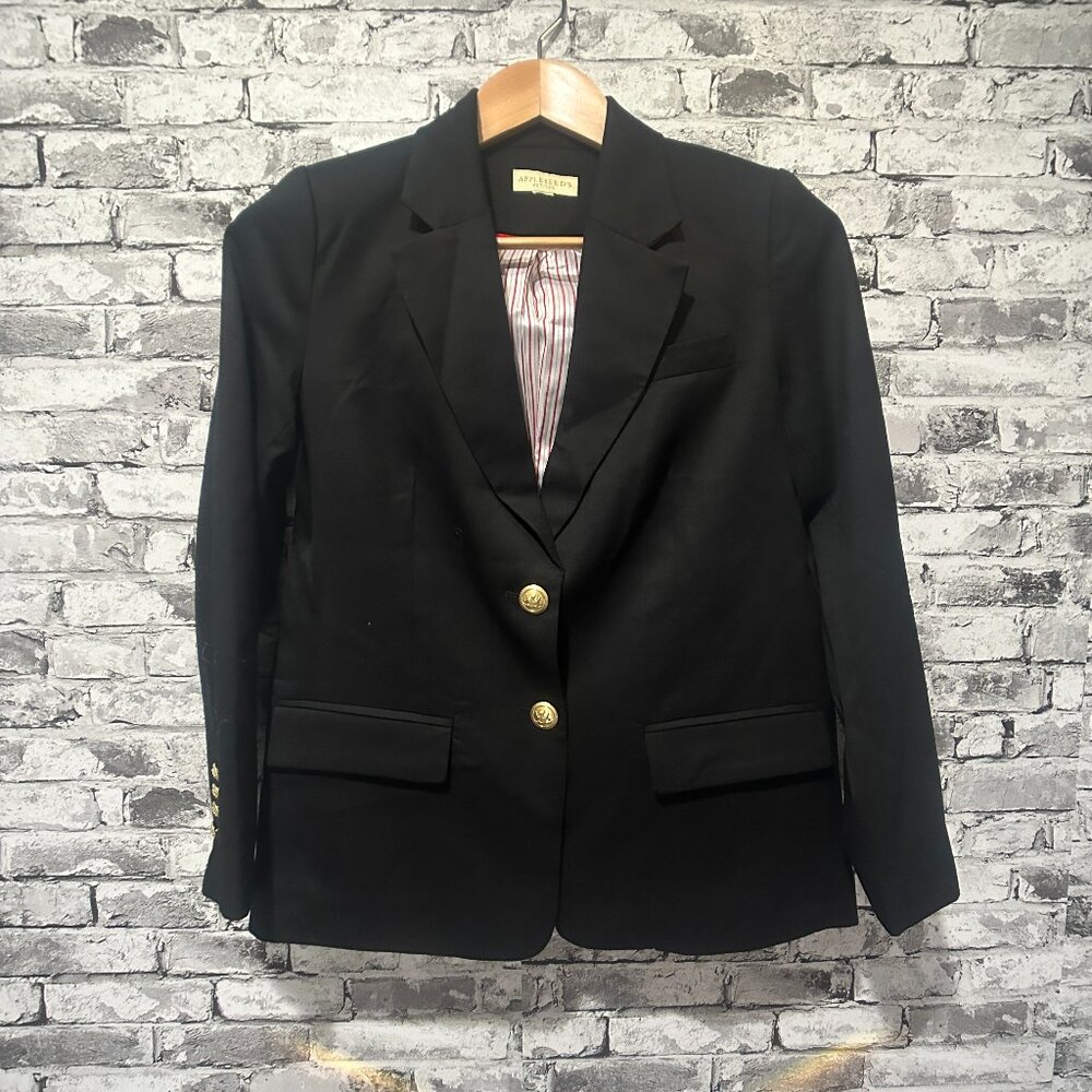 EUC Appleseed's  Women's Size 2 Petite  Button Blazer Black